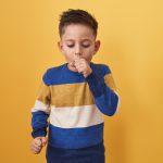 Przyczyny suchego kaszlu u dzieci – jak sobie z nimi poradzić?