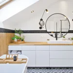 łazienka w stylu mid century modern płytki czarna cegiełka Raw Decor